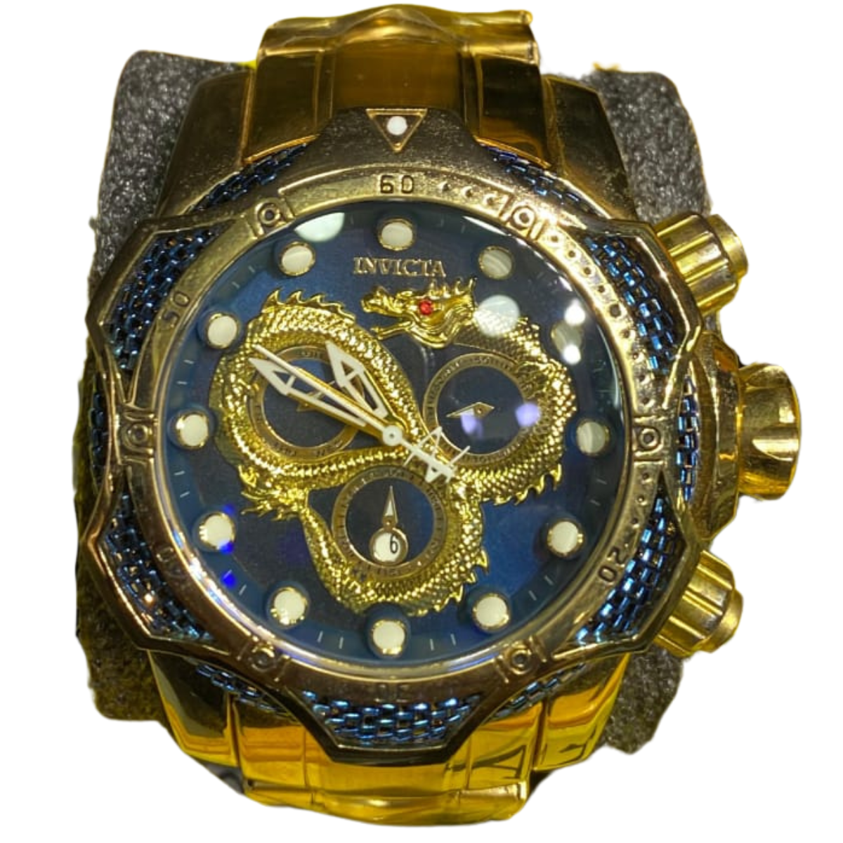 RELOJ INVICTA ORIGINAL DE HOMBRE: Elegancia y Precisión al Mejor Precio Si estás buscando un RELOJ INVICTA ORIGINAL DE HOMBRE, has llegado al lugar correcto. En Onlineshoppingcenterg, ofrecemos una amplia selección de relojes Invicta, conocidos por su diseño elegante, alta calidad y durabilidad. A continuación, te contamos todo lo que necesitas saber para elegir el modelo perfecto.  ¿Por qué elegir un RELOJ INVICTA ORIGINAL DE HOMBRE? Los relojes Invicta destacan por combinar estilo y funcionalidad. Cada reloj está diseñado con precisión y elegancia, lo que los convierte en una excelente opción tanto para uso diario como para ocasiones especiales. Si te preguntas Reloj Invicta original precio, en nuestra tienda encontrarás diversas opciones con precios competitivos y la garantía de autenticidad.  1. Diseño robusto y elegante El RELOJ INVICTA ORIGINAL DE HOMBRE es sinónimo de sofisticación. Los modelos más populares, como el Reloj Invicta Pro Diver, ofrecen un diseño robusto con acabados en acero inoxidable, perfecto para hombres que valoran tanto el estilo como la resistencia.  2. Precisión suiza y calidad superior Invicta utiliza movimientos de alta precisión, asegurando que siempre llegues a tiempo. Modelos como el Reloj Invicta Automático Hombre están equipados con maquinaria suiza, famosa por su precisión y durabilidad.